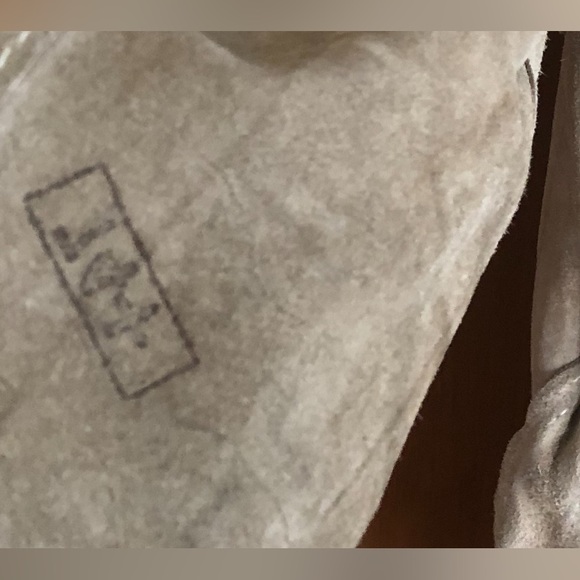 Vintage Levi’s suede jacket - Picture 5 of 12